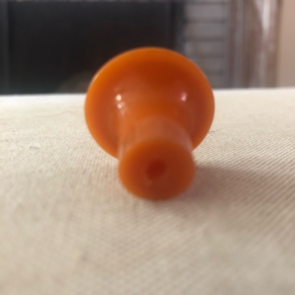 Vintage Knobs Burnt Orange & Tan Plastic (Set of 14). - Picture 4 of 5